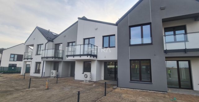 dom szeregowy, 4 pokoje Słomin. Zdjęcie 3