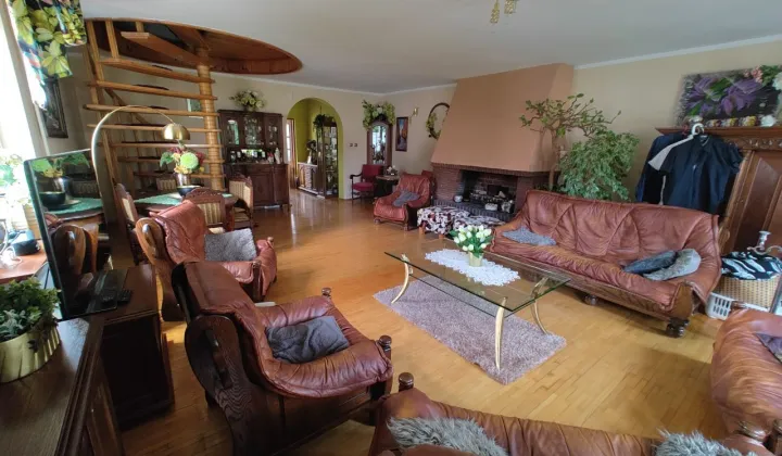 bliźniak, 5 pokoi Białogard, ul. Pomorska