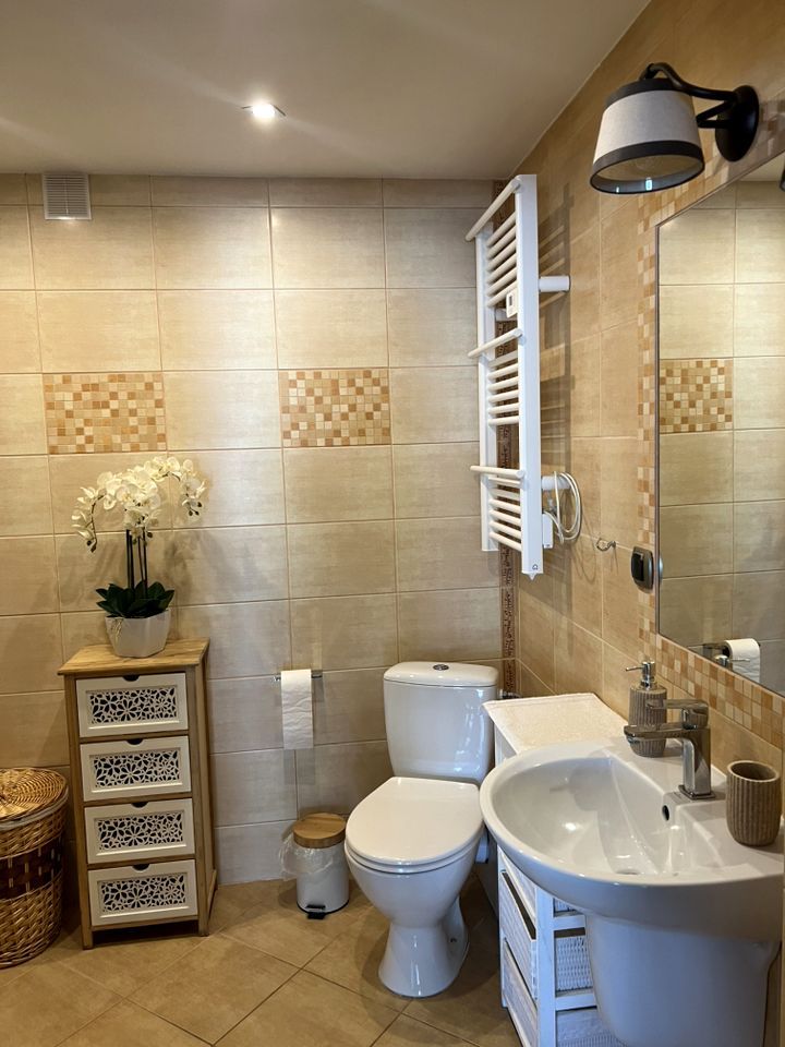 dom wolnostojący, 14 pokoi Dąbki, ul. Osiedlowa. Zdjęcie 2