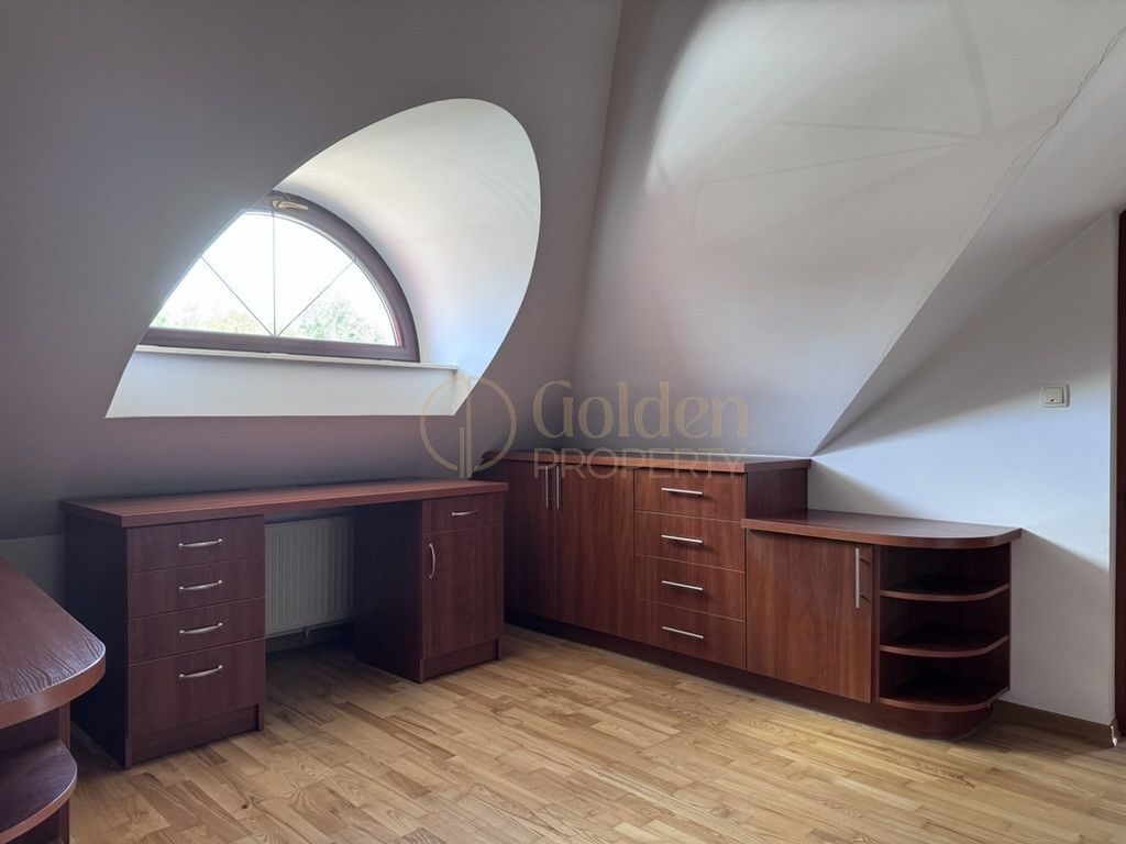 dom wolnostojący, 7 pokoi Chwaszczyno, ul. Wąska. Zdjęcie 17