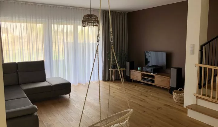 segmentowiec Ząbki, ul. Skowronka