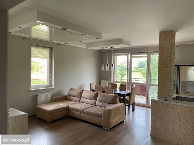 Mieszkanie 3-pokojowe Ostróda, ul. Marii Skłodowskiej-Curie. Zdjęcie 1