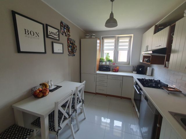 Mieszkanie 3-pokojowe Jarosław Munina Mała, os. Kombatantów. Zdjęcie 1