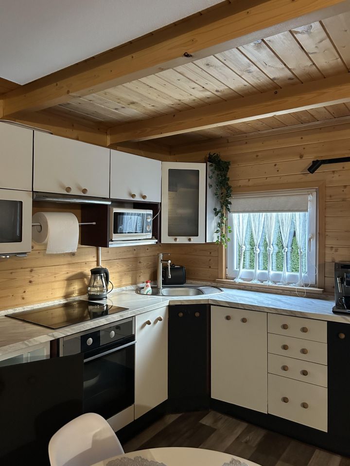 dom wolnostojący, 5 pokoi Brenna Bukowa, ul. Armii Krajowej. Zdjęcie 32