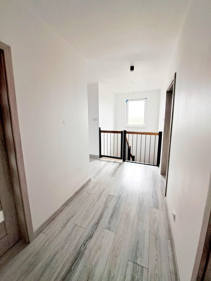 dom wolnostojący, 5 pokoi Wielkie Radowiska. Zdjęcie 9