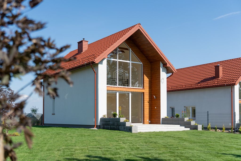 dom wolnostojący, 3 pokoje Mikołajki. Zdjęcie 4