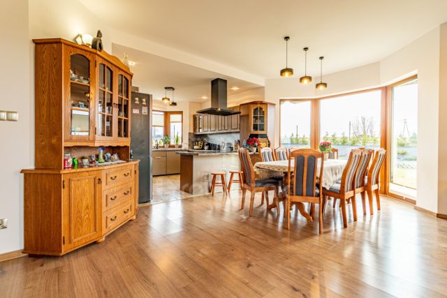 dom wolnostojący, 4 pokoje Strzepcz. Zdjęcie 3