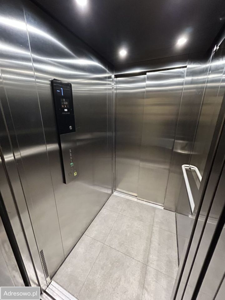 Mieszkanie 2-pokojowe Jelenia Góra Centrum, ul. Osiedle Robotnicze. Zdjęcie 9