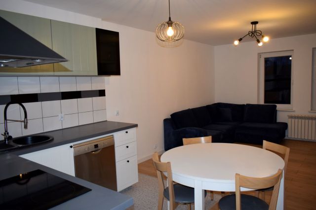 Mieszkanie 3-pokojowe Gdynia Dąbrowa, ul. Gorczycowa. Zdjęcie 1