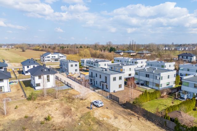 Mieszkanie 4-pokojowe Łomianki Dolne, ul. Kościelna Droga. Zdjęcie 35