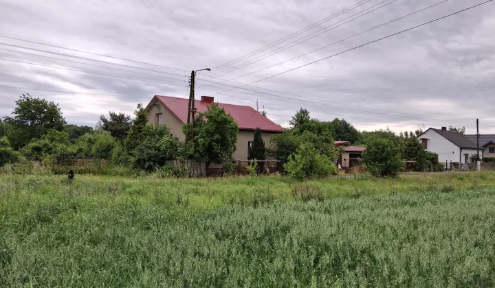 dom wolnostojący, 4 pokoje Tuchań