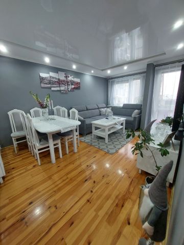 Mieszkanie 4-pokojowe Legnica Piekary Wielkie. Zdjęcie 1