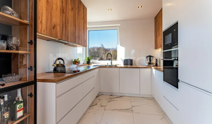 dom wolnostojący, 5 pokoi Jasionka