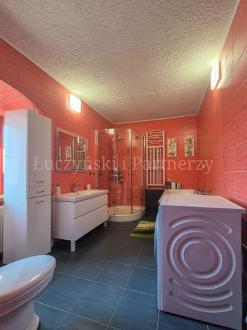 dom wolnostojący, 7 pokoi Rząśnik. Zdjęcie 13