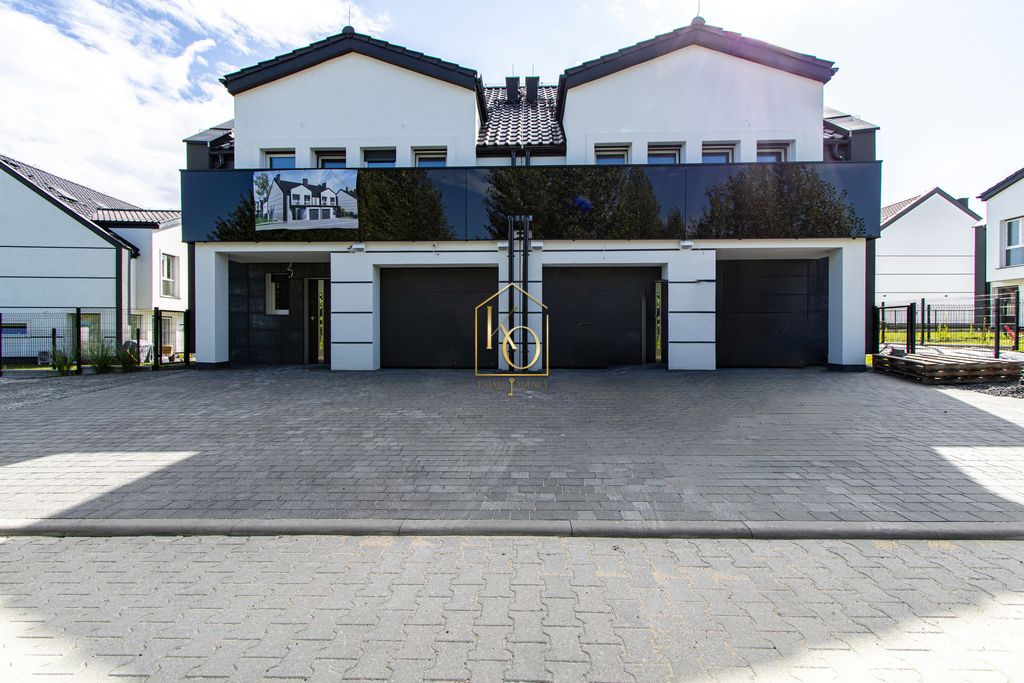 bliźniak, 5 pokoi Tyniec Mały, ul. Dolna. Zdjęcie 4