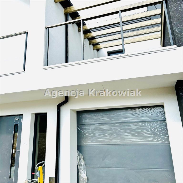 bliźniak, 5 pokoi Bibice. Zdjęcie 13