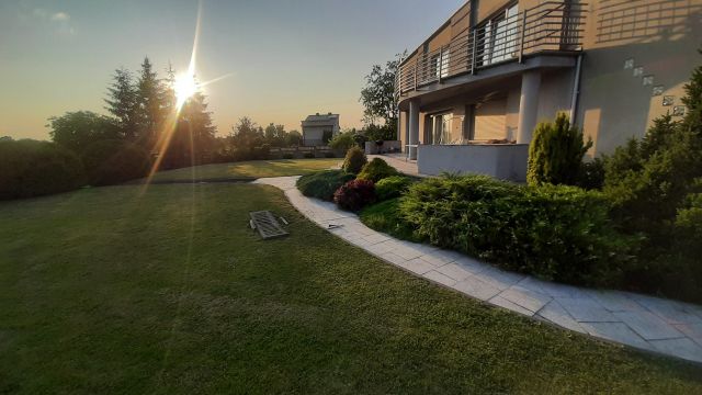 dom wolnostojący, 9 pokoi Biała Góra. Zdjęcie 1