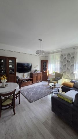 Mieszkanie 3-pokojowe Rawicz, ul. gen. Grota Roweckiego. Zdjęcie 1