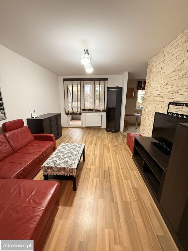 Mieszkanie 3-pokojowe Jelcz-Laskowice, ul. Władysława Grabskiego. Zdjęcie 1