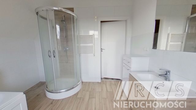 dom szeregowy, 5 pokoi Tyniec Mały. Zdjęcie 16