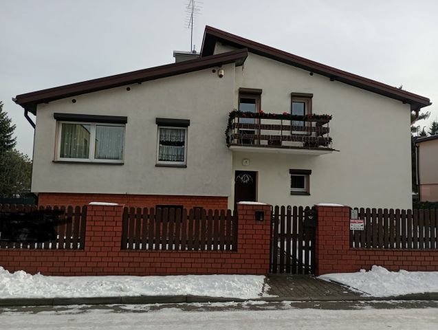 budynek wielorodzinny, 7 pokoi Rybnik Maroko-Nowiny, ul. Żytnia. Zdjęcie 1