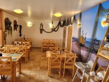 Lokal Dziwnówek, ul. Wolności. Zdjęcie 2