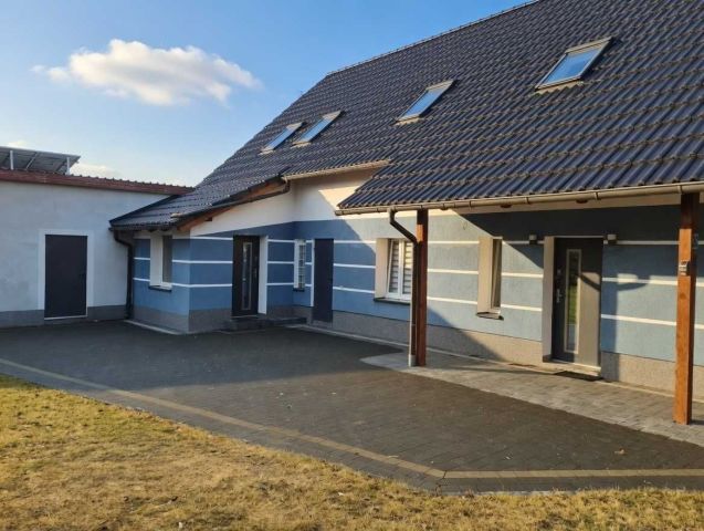 dom wolnostojący Karczów. Zdjęcie 1