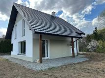 dom wolnostojący Tuchów, ul. Jana III Sobieskiego. Zdjęcie 1
