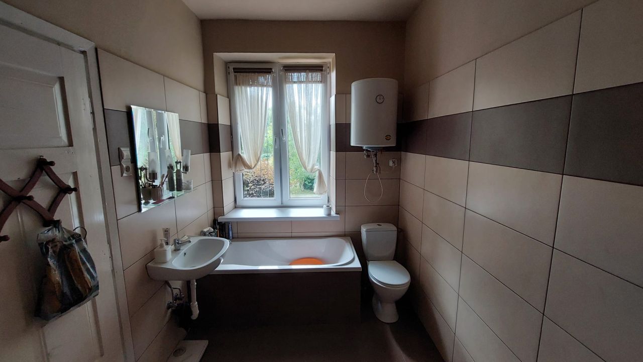 dom wolnostojący, 3 pokoje Chotów, Chotów. Zdjęcie 4