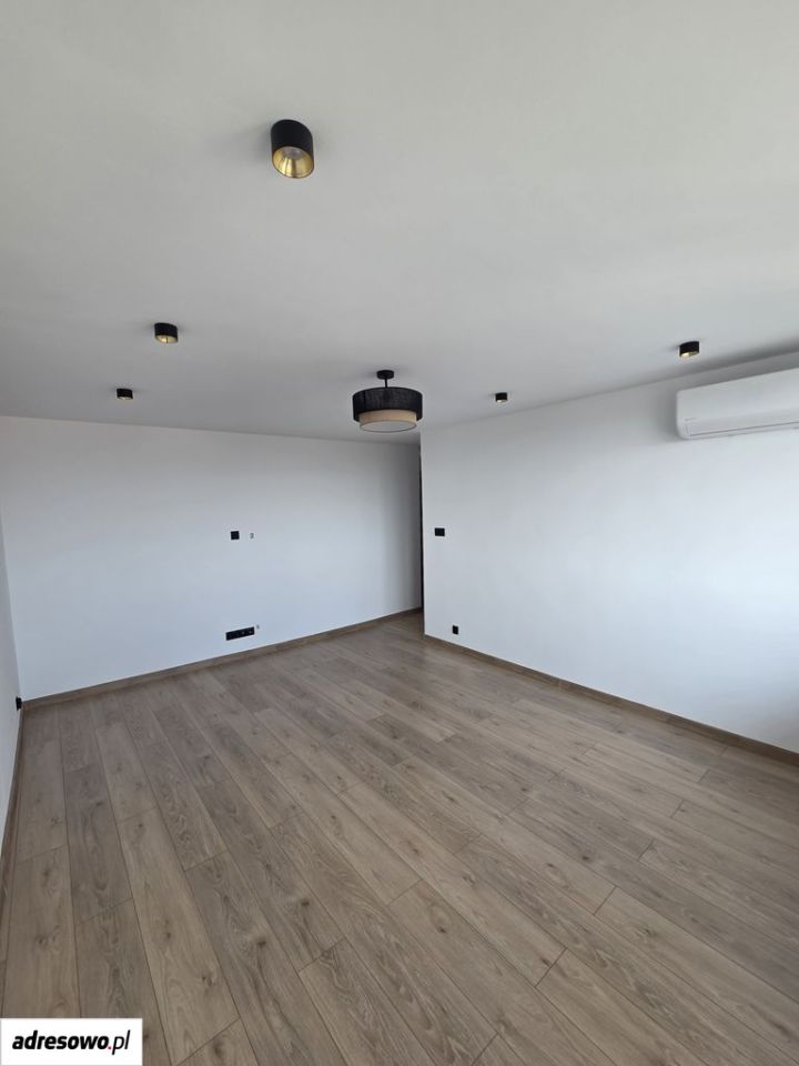 Mieszkanie 3-pokojowe Chorzów Centrum, ul. Księcia Władysława Opolskiego. Zdjęcie 9