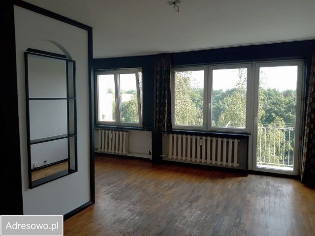 Mieszkanie 3-pokojowe Zgierz, ul. Konstantego Ildefonsa Gałczyńskiego. Zdjęcie 1