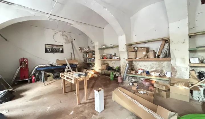 Hala/magazyn Nadolice Wielkie, ul. Stawowa