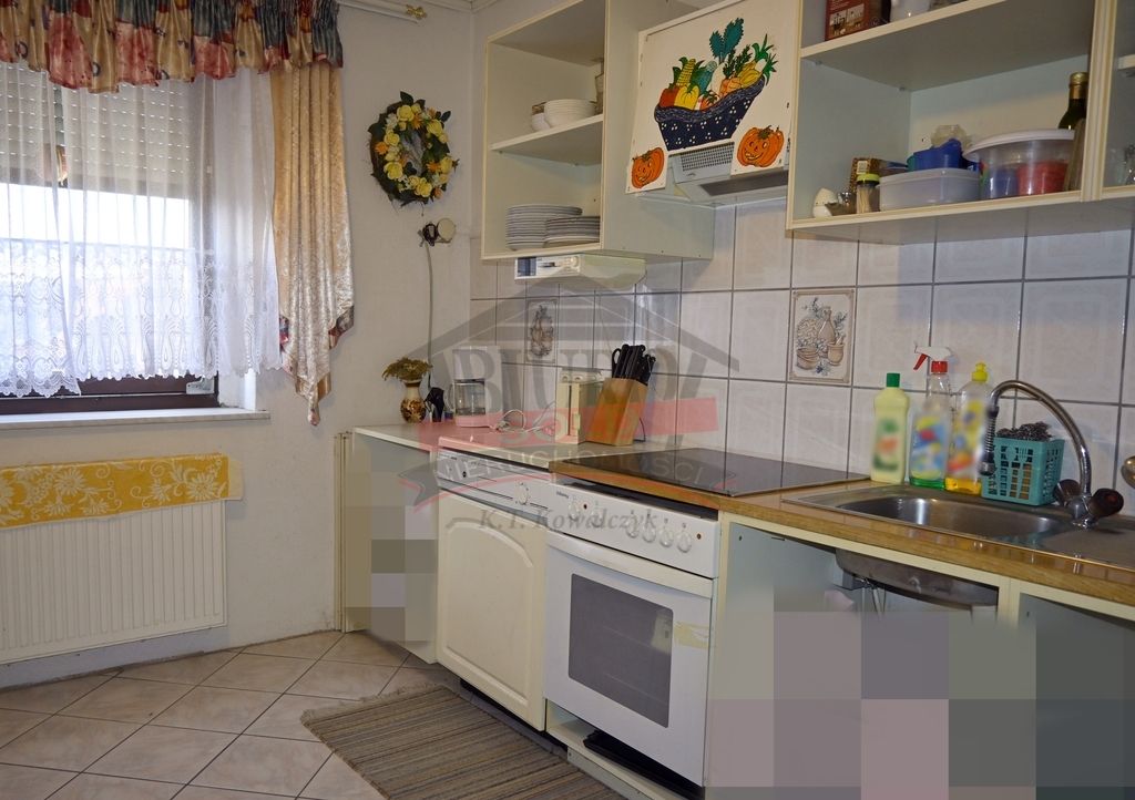 dom wolnostojący, 4 pokoje Rzędów. Zdjęcie 8