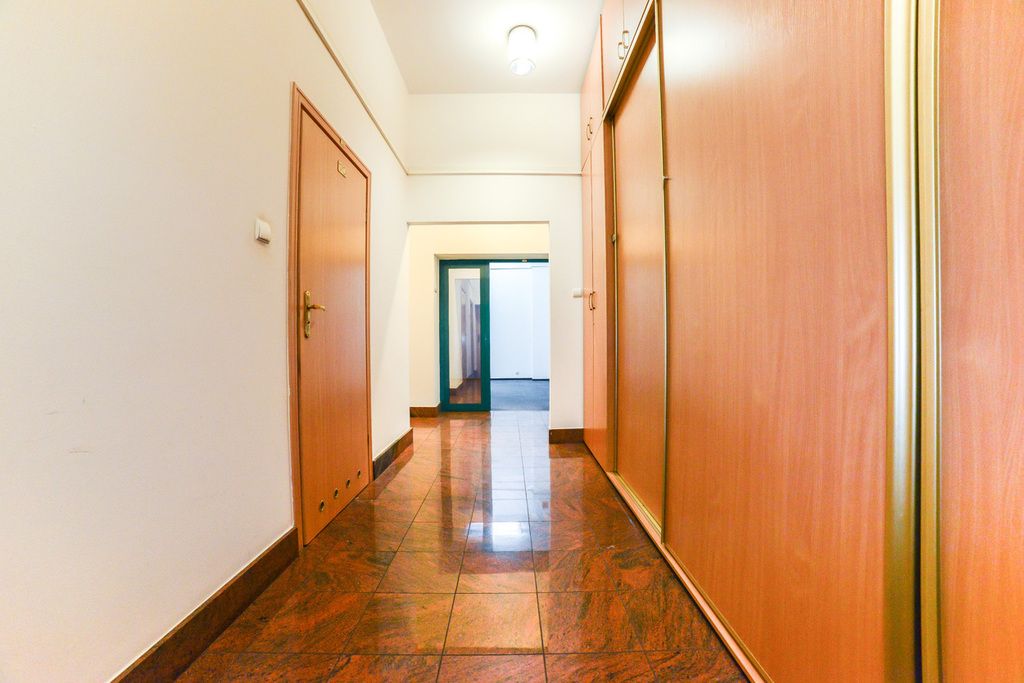 Biuro Warszawa Praga-Południe, ul. Michała Paca. Zdjęcie 11