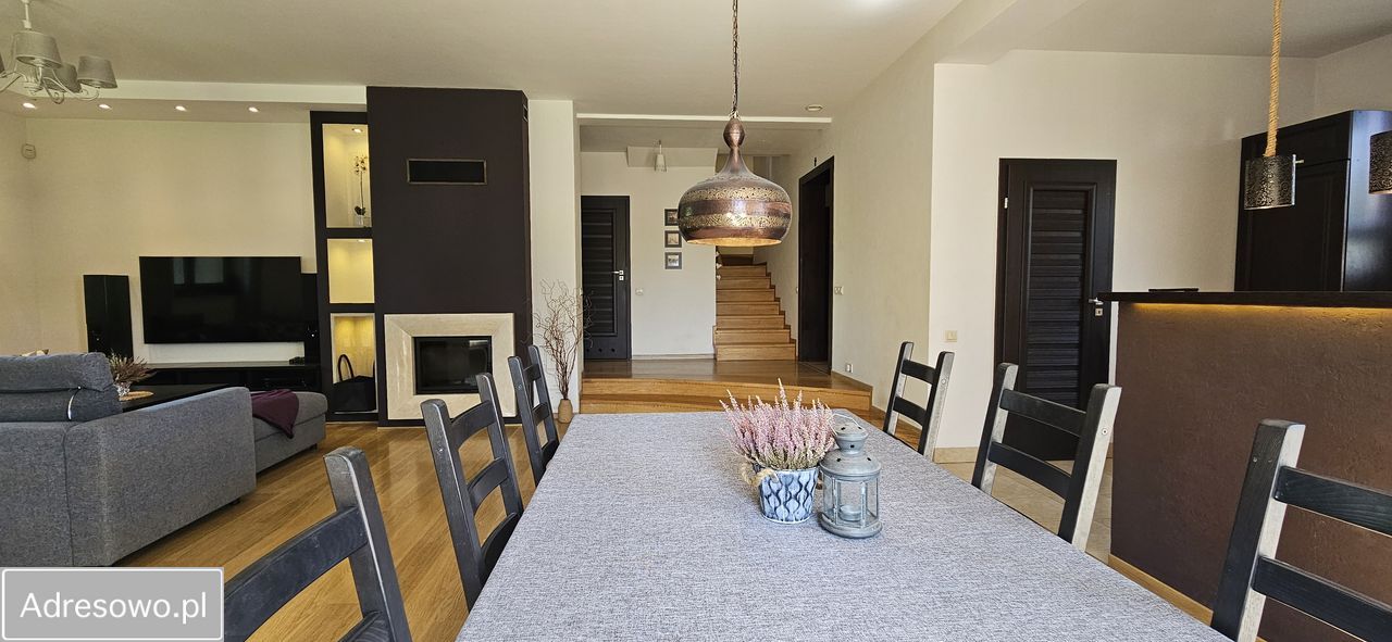 dom wolnostojący, 5 pokoi Sadowa, Ulica. Zdjęcie 5