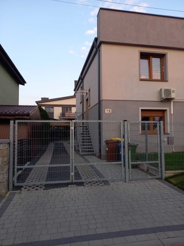 Mieszkanie 4-pokojowe Ostrzeszów. Zdjęcie 1