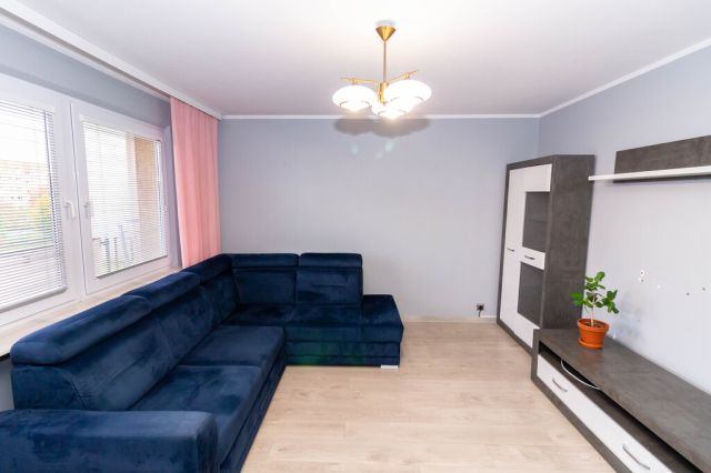 Mieszkanie 3-pokojowe Ostrowiec Świętokrzyski, os. Pułanki. Zdjęcie 3