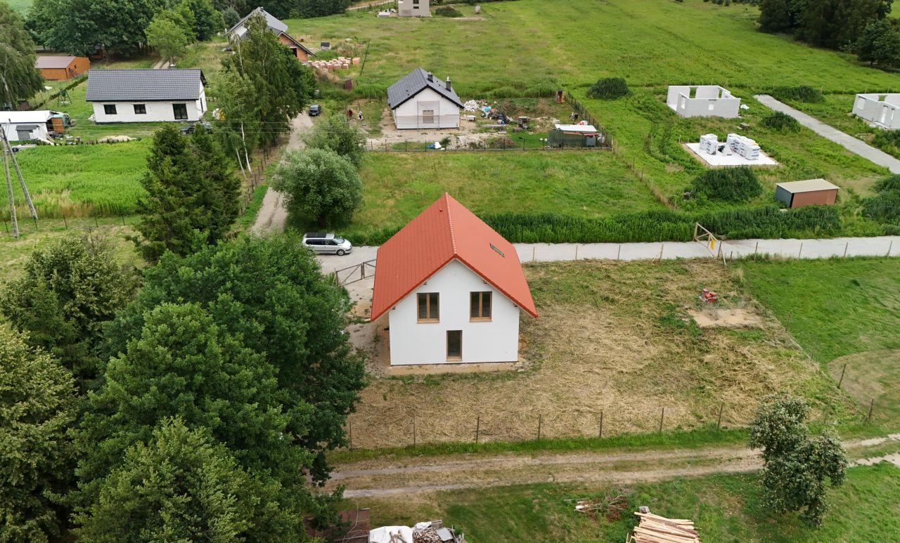 dom wolnostojący, 5 pokoi Komorowo. Zdjęcie 12