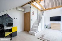 dom wolnostojący, 5 pokoi Laski, ul. Zygmunta Sokołowskiego. Zdjęcie 1