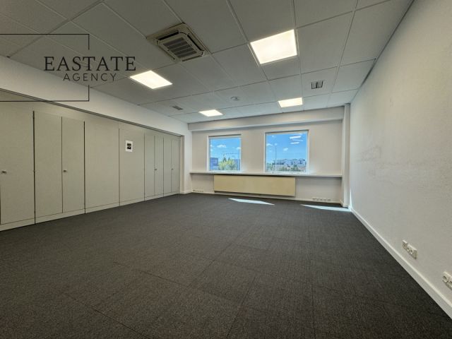 Lokal Warszawa Włochy, ul. Łopuszańska. Zdjęcie 1