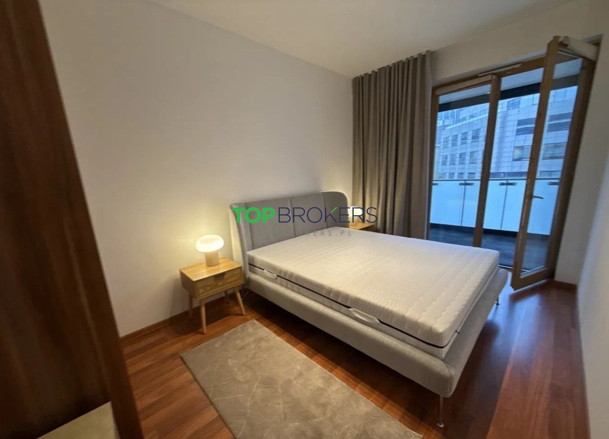 Mieszkanie 3-pokojowe Warszawa Wola, ul. Sienna. Zdjęcie 2