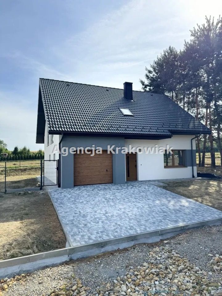 dom wolnostojący, 4 pokoje Niepołomice. Zdjęcie 2