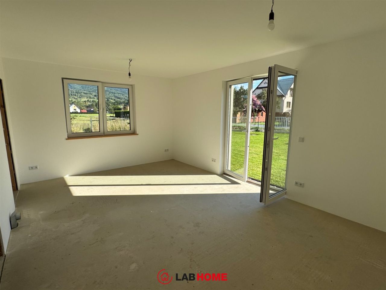 dom wolnostojący, 5 pokoi Cisiec, ul. Trakt Cesarski. Zdjęcie 9