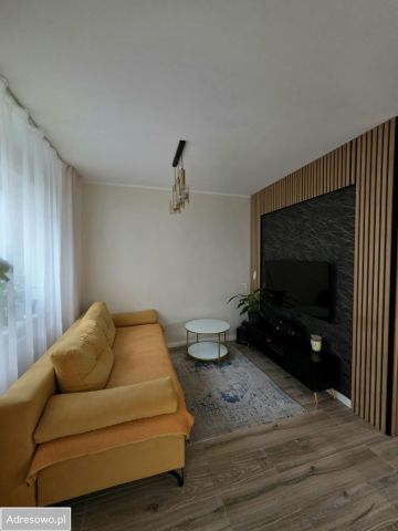 Mieszkanie 3-pokojowe Wieliszew, ul. ks. Jerzego Popiełuszki. Zdjęcie 1