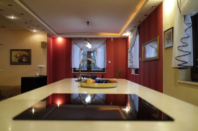 dom wolnostojący, 5 pokoi Wierzyce, os. pod Sosnami. Zdjęcie 3