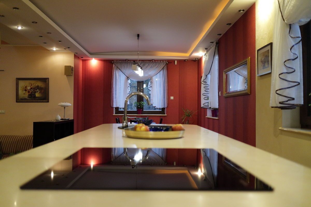 dom wolnostojący, 5 pokoi Wierzyce, os. pod Sosnami. Zdjęcie 3