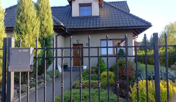 dom wolnostojący, 5 pokoi Wołów, ul. Jagodowa