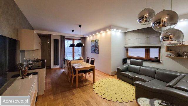 Mieszkanie 3-pokojowe Niemcz. Zdjęcie 1