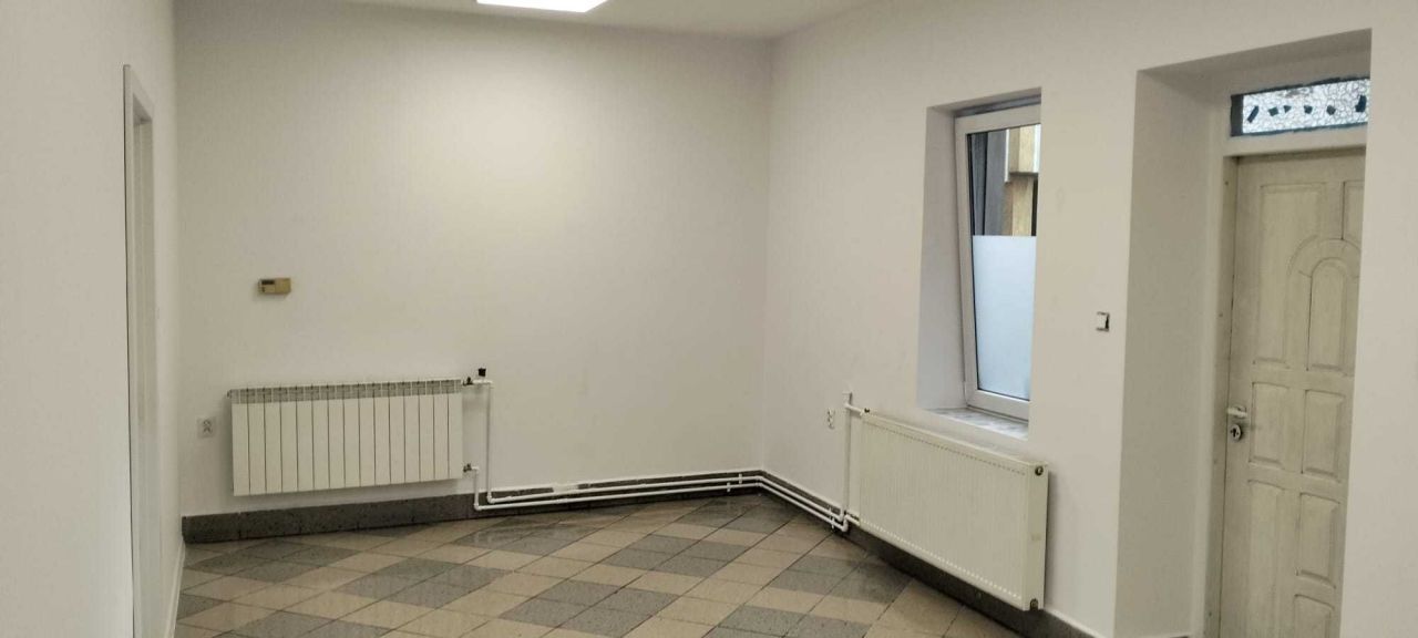 Lokal Łapy, ul. Cmentarna. Zdjęcie 1