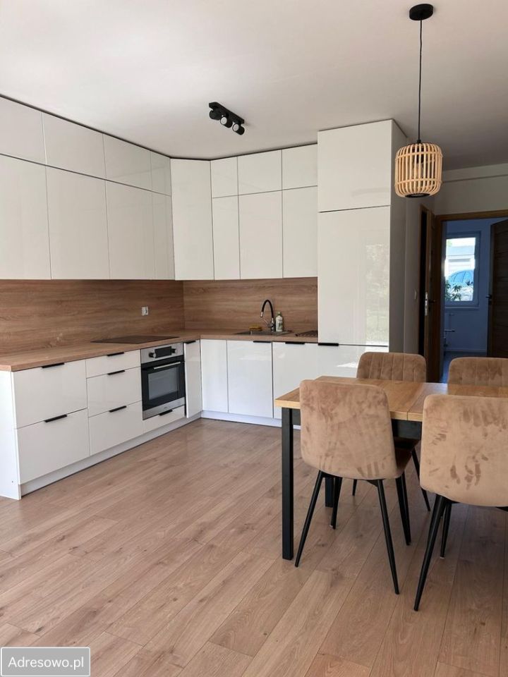 Mieszkanie 3-pokojowe Środa Śląska. Zdjęcie 3